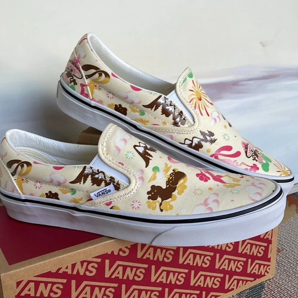 Vans Cream and Pink Patterned Slip-On Sneakers - Picture 7 of 16